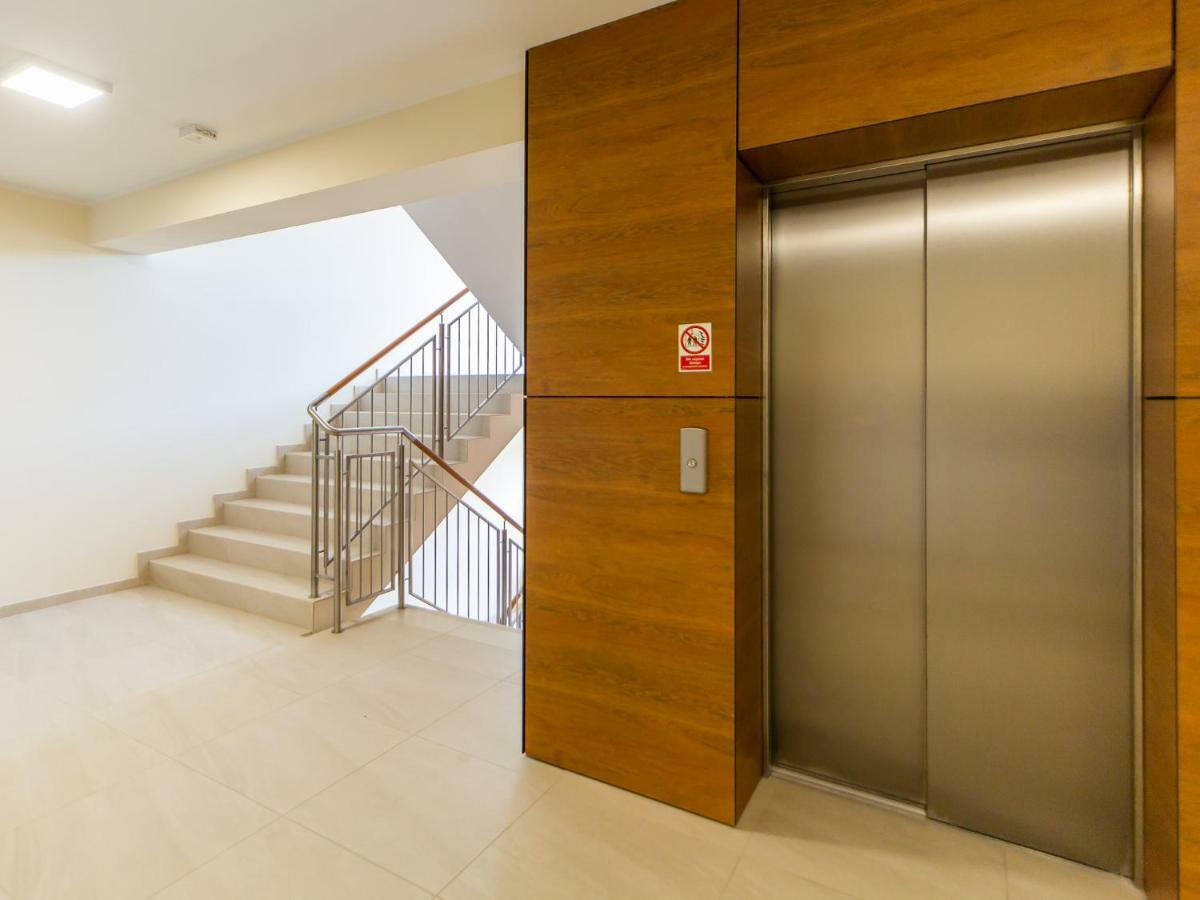 Apartamenty Nawigator W Kolobrzegu Bagian luar foto